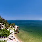 Hotel Nisteri 3*
