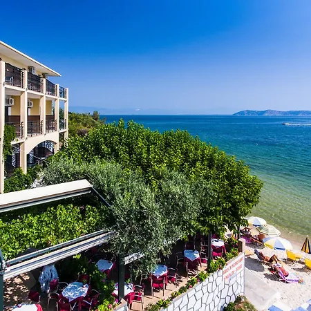 Nisteri Отель 3*