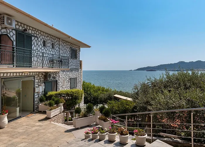 Hotel Nisteri